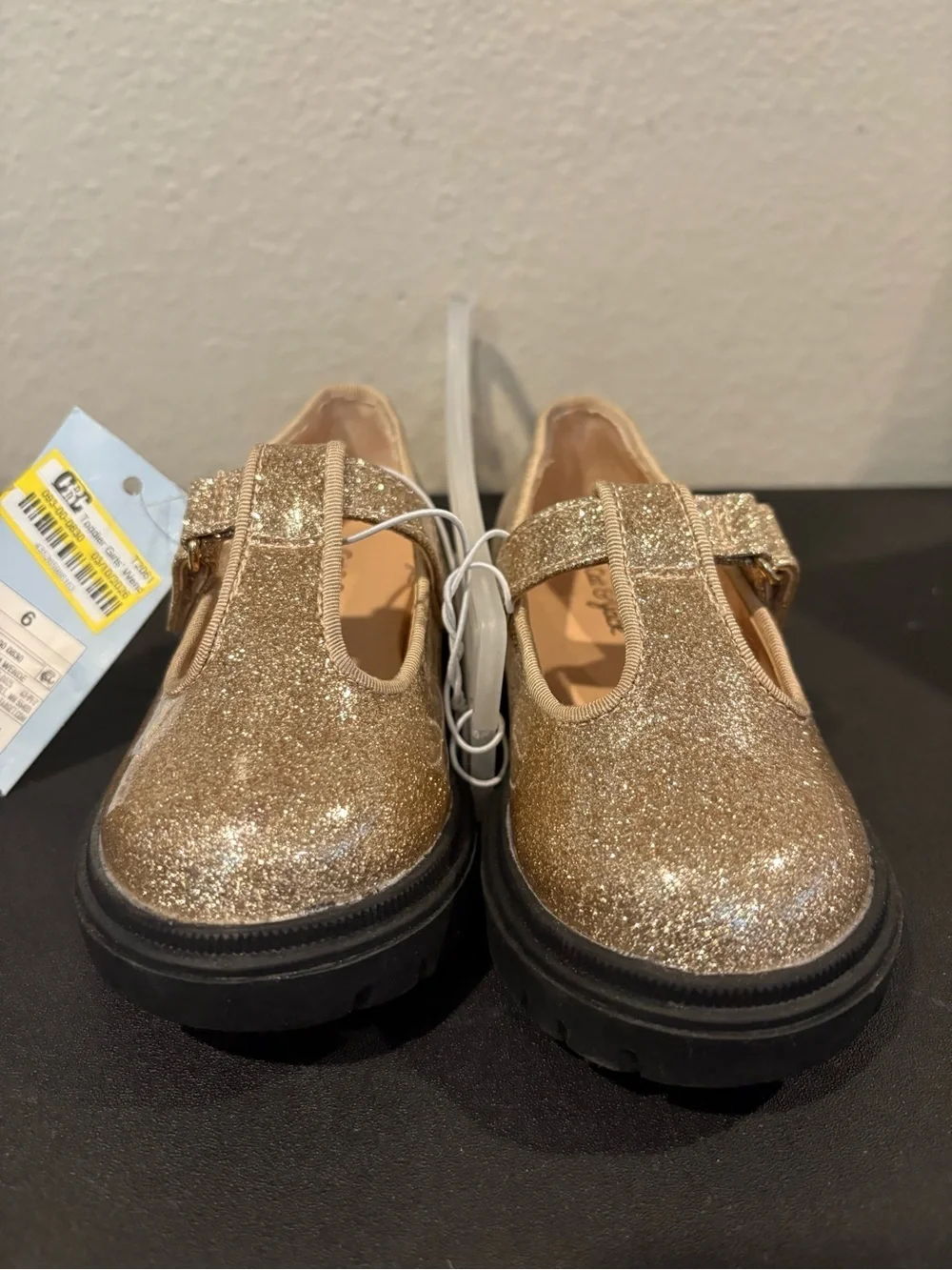Cat & Jack Wende T-Strap Mary Jane Shoes Sparkly Gold Glitter Toddler Girls 6
